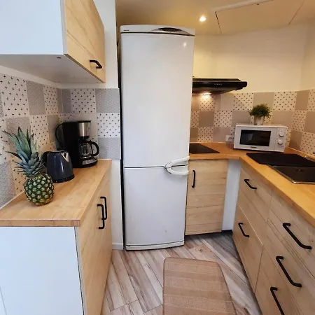 Апартаменты Lovely 1br Flat In The Center Of *